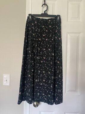 Vintage Button Up Ditsy Floral Midi Skirt with Elastic Waist